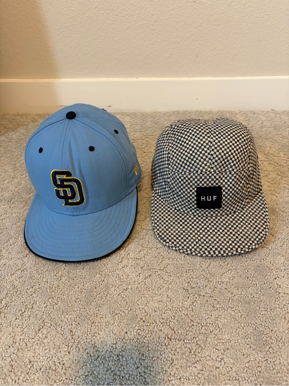2 Hat Caps HUF & New Era